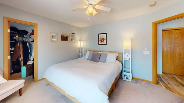 Eden Prairie, MN 55344,8403 Valley Forge RD