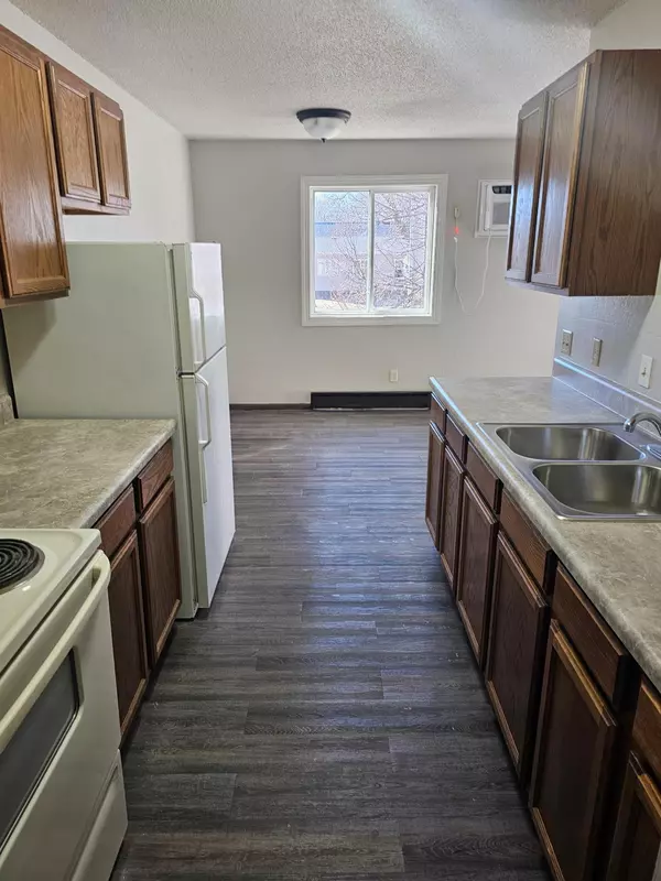 Heron Lake, MN 56137,504 9th ST #6