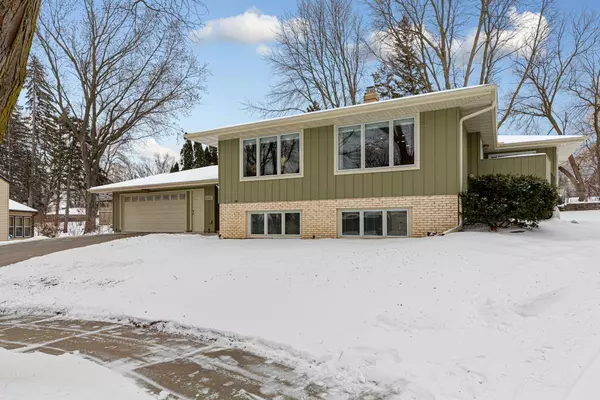 Rochester, MN 55901,2337 Haling CT NW