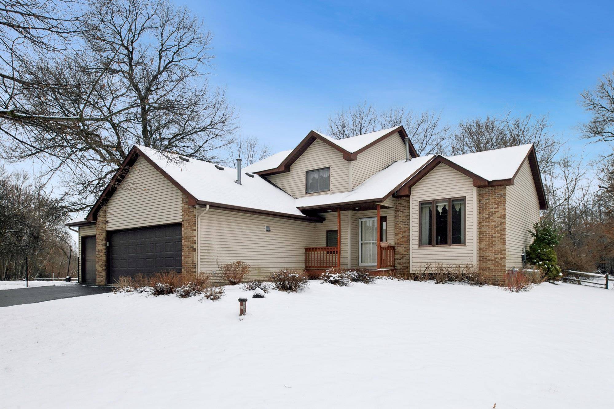 16636 University AVE NE, Ham Lake, MN 55304