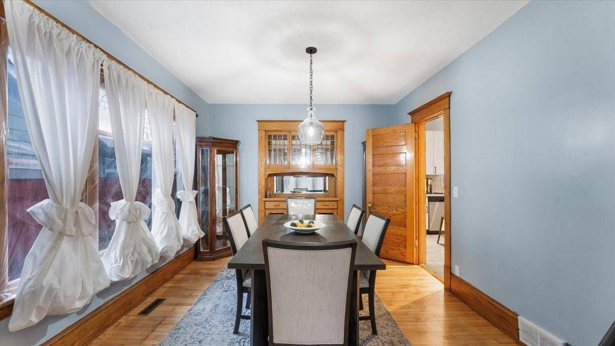 Minneapolis, MN 55407,3936 13th AVE S