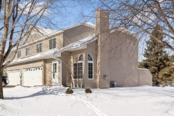 7288 Savanna CT, Lino Lakes, MN 55014