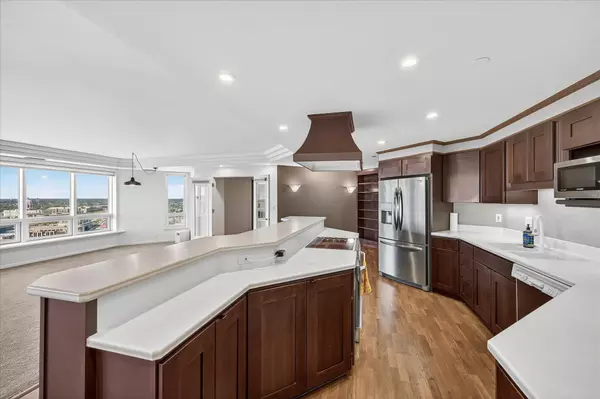 Saint Paul, MN 55101,168 6th ST E #3501/3506