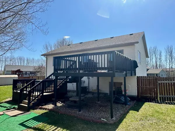 Thief River Falls, MN 56701,1509 Meadowlark CT