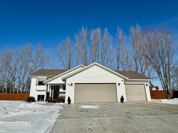 Thief River Falls, MN 56701,1509 Meadowlark CT