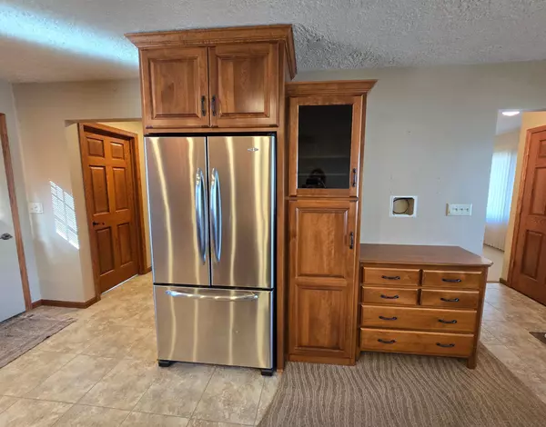 Pipestone, MN 56164,802 7th AVE SE