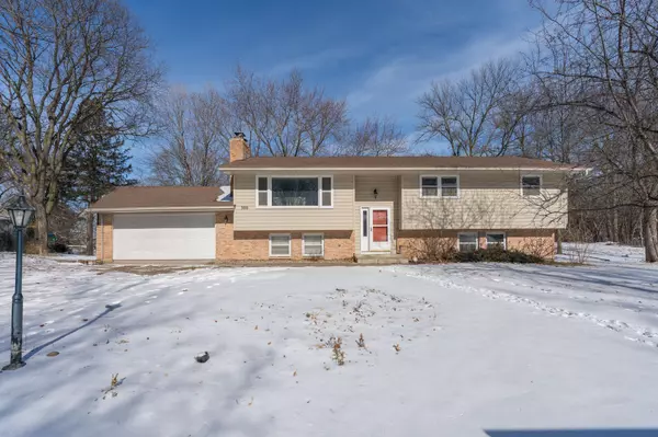 300 Viking DR, Mankato, MN 56001