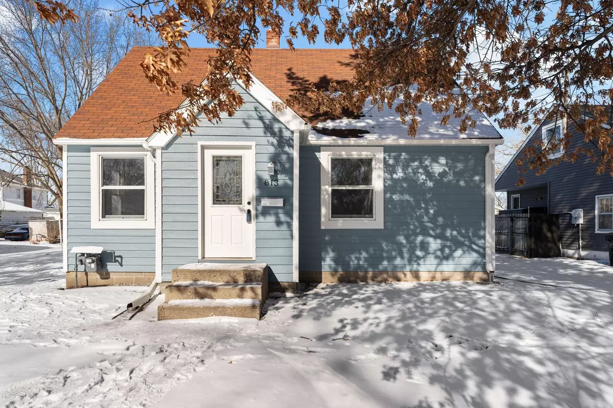 Waseca, MN 56093,813 9th AVE NE