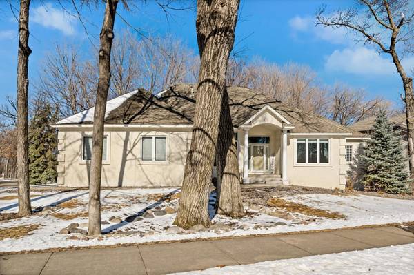 8924 Tewsbury Gate N, Maple Grove, MN 55311