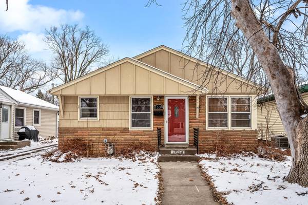 1539 Cumberland ST, Saint Paul, MN 55117