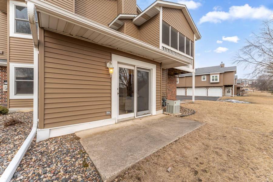 1878 Southpointe TER #S1878, Eagan, MN 55122