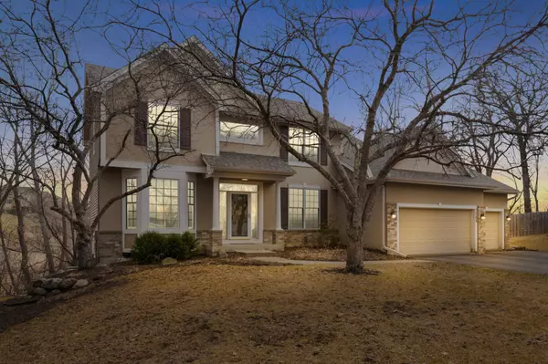 7509 Bent Bow TRL, Chanhassen, MN 55317