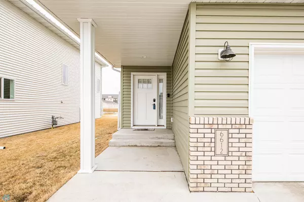 Fargo, ND 58104,6612 Toronto DR S