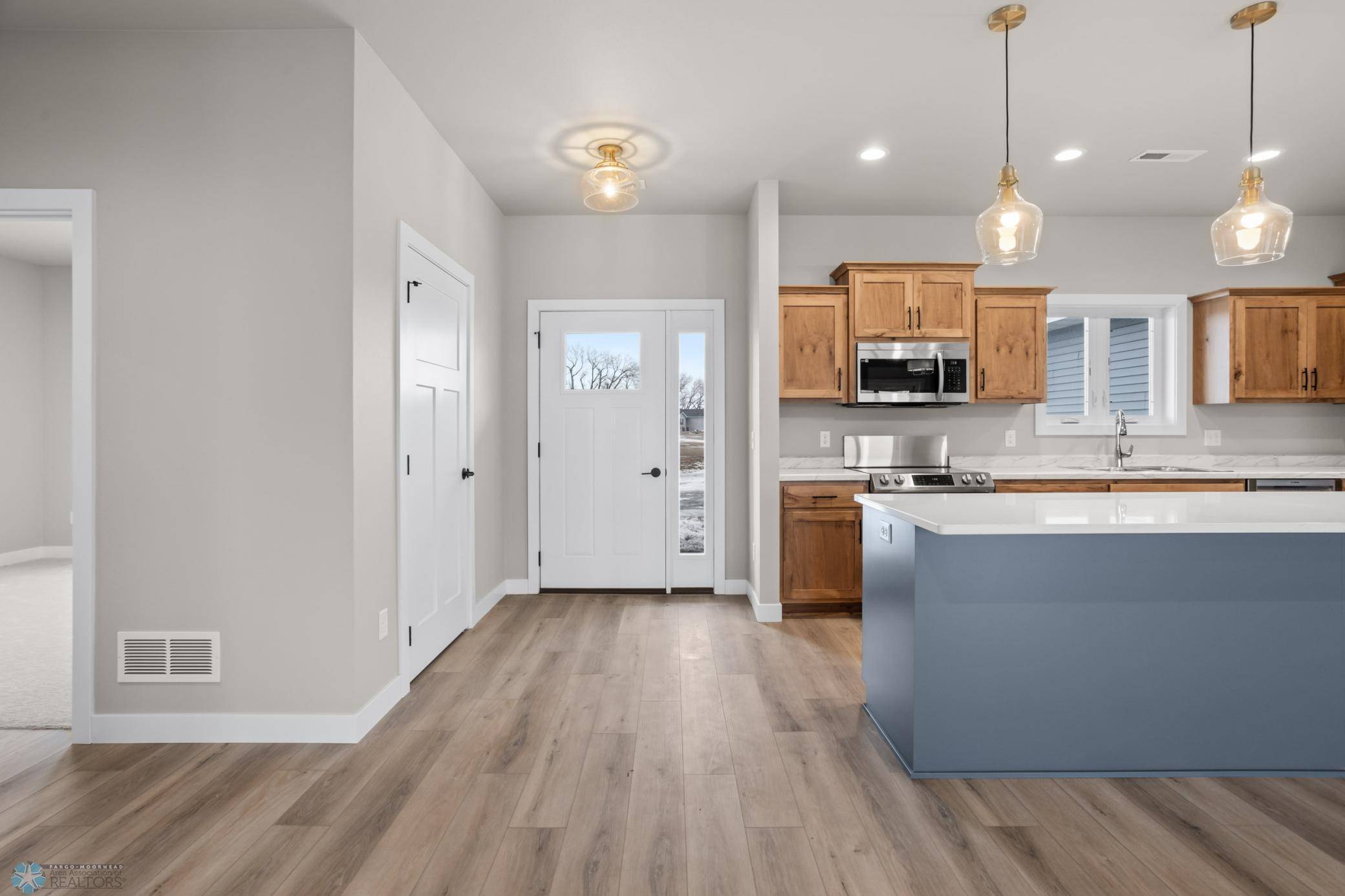 Colfax, ND 58018,709 BLAINE ST N