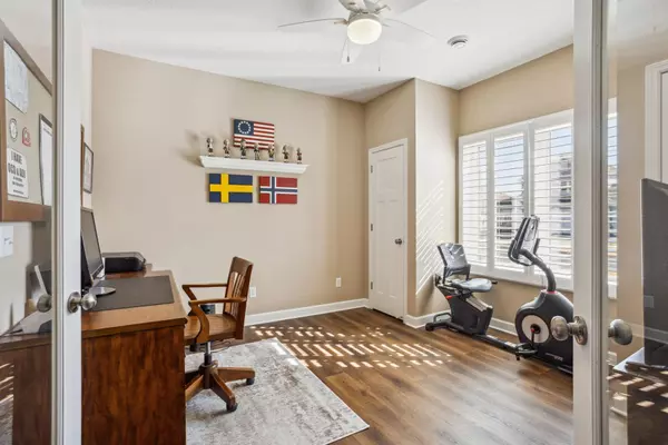 Minnetrista, MN 55331,4668 Foxglove DR