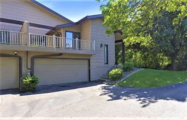 14720 Southampton DR, Burnsville, MN 55306