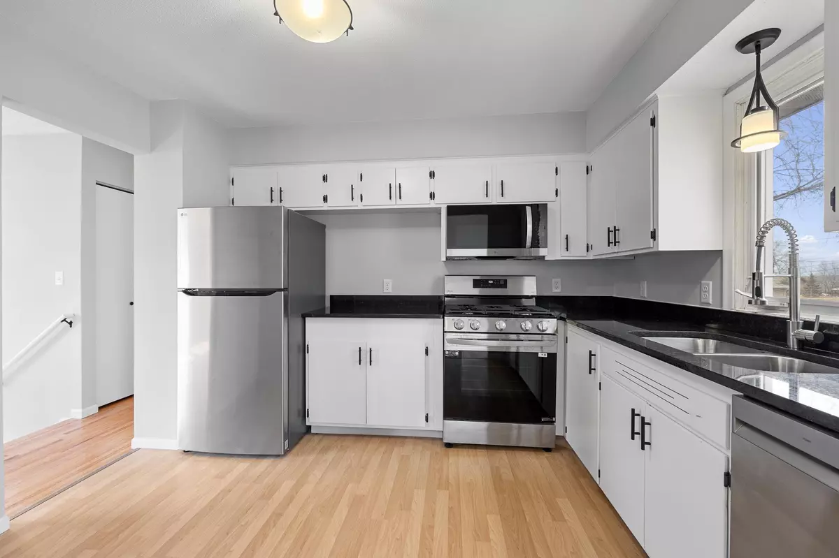 Eagan, MN 55122,2105 Carnelian LN