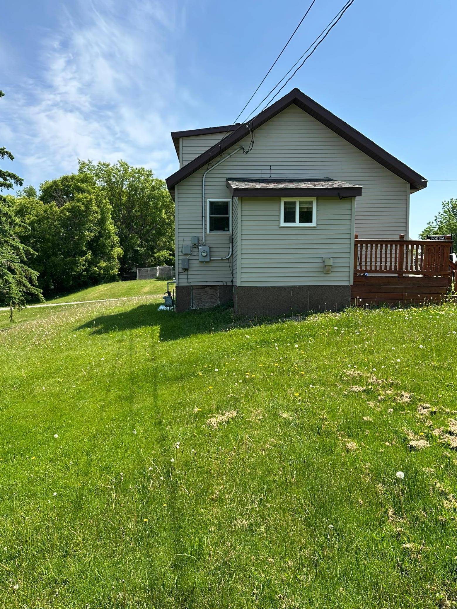 International Falls, MN 56649,1810 3rd AVE E