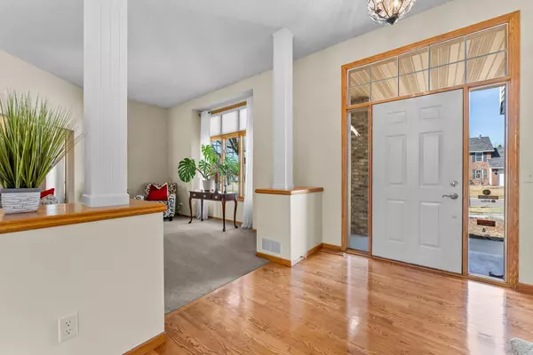 Apple Valley, MN 55124,14160 Foxtail LN