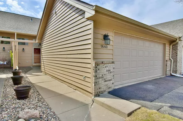 Waconia, MN 55387,1640 Waterbury