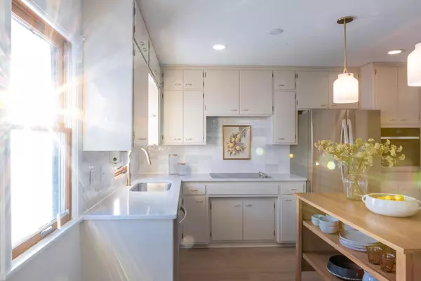 Saint Paul, MN 55106,1583 / 1585 Hazelwood ST