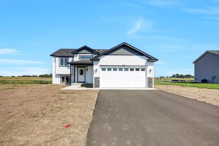 800 South ST, Paynesville, MN 56362