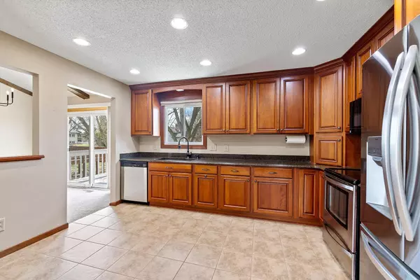 Vadnais Heights, MN 55127,4391 Bramblewood AVE