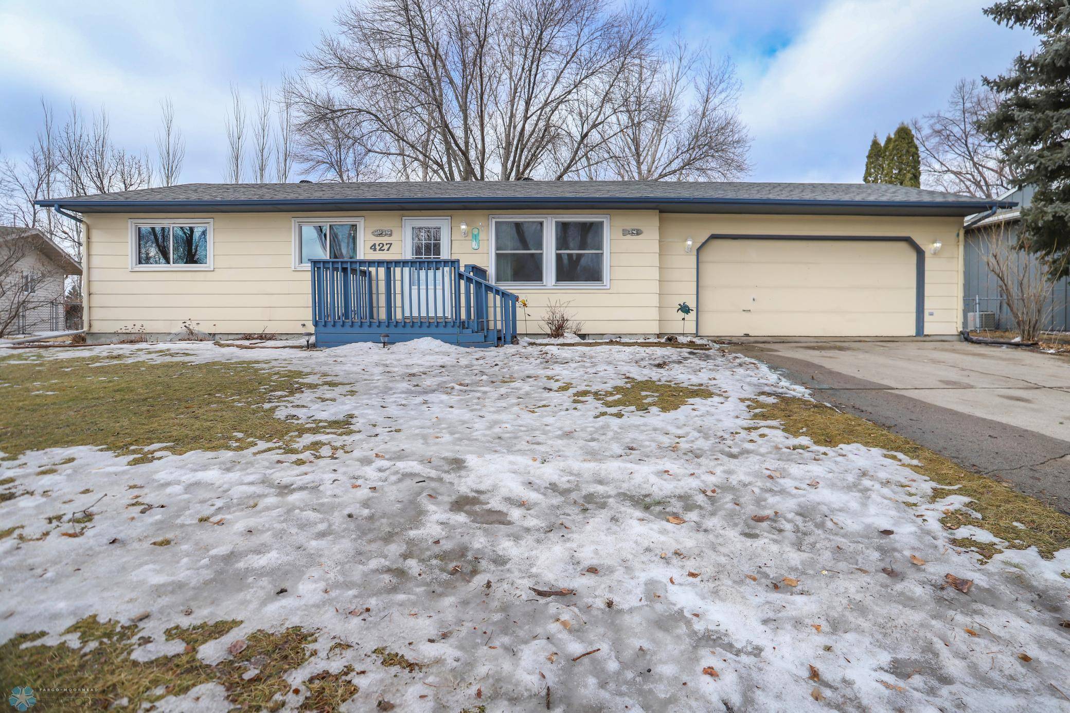 Moorhead, MN 56560,427 Birch LN