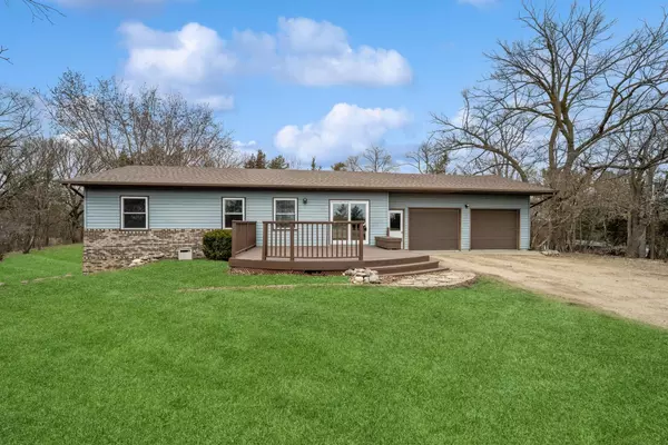 10780 County Road 9 NE, Spicer, MN 56288
