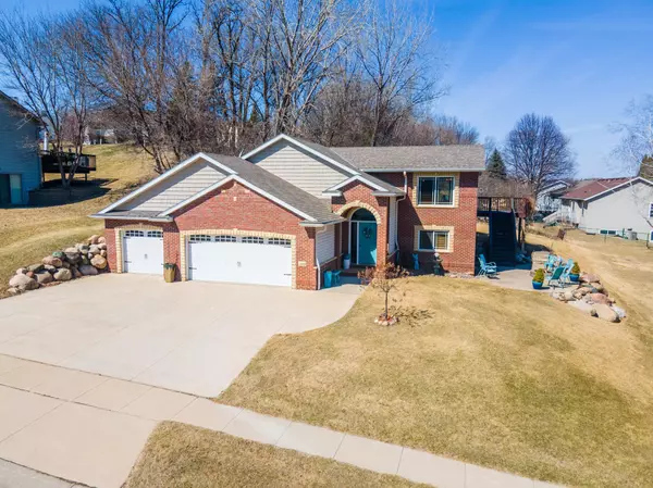 4609 Birdie Lane NW, Rochester, MN 55901