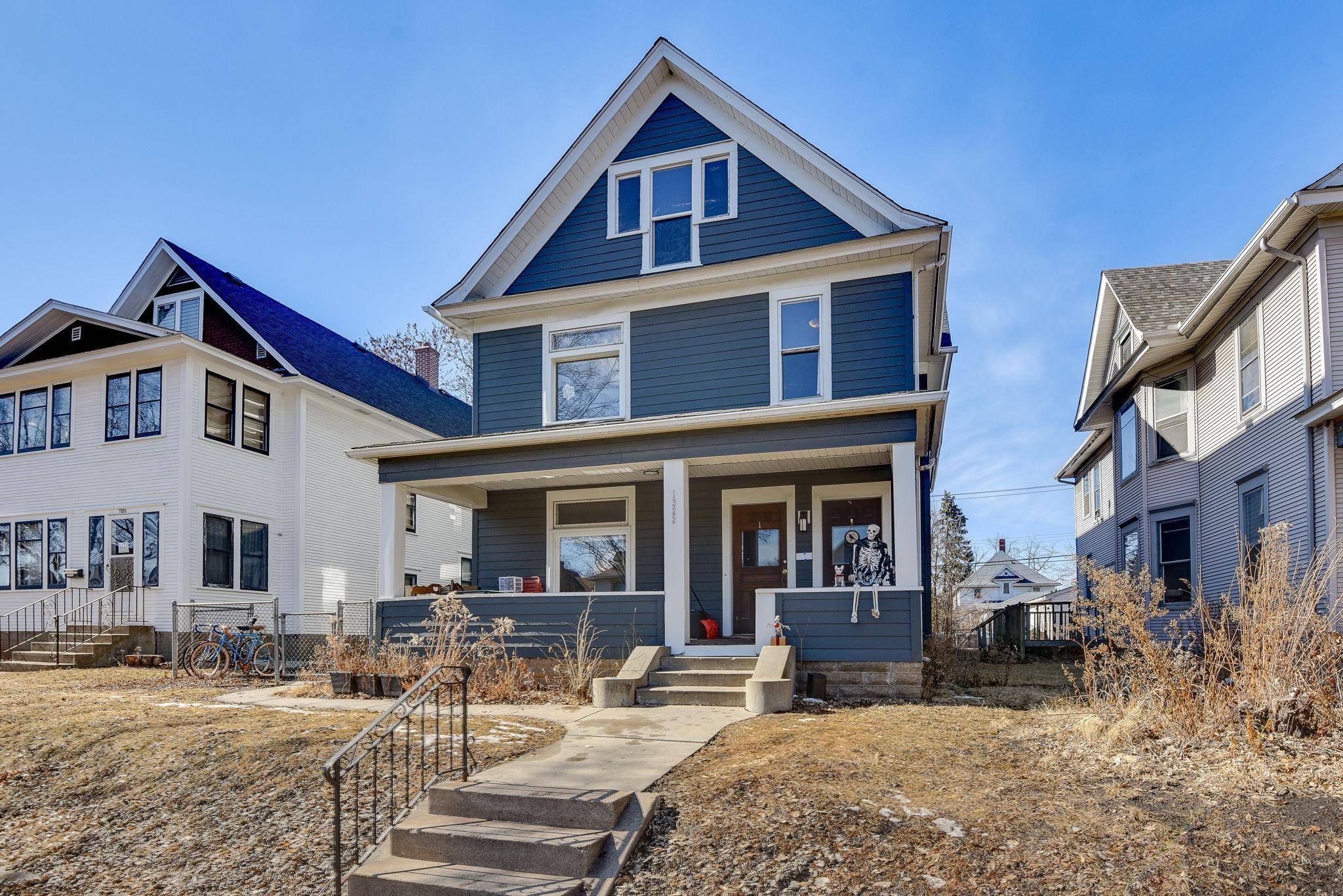 Minneapolis, MN 55413,1322 Adams ST NE