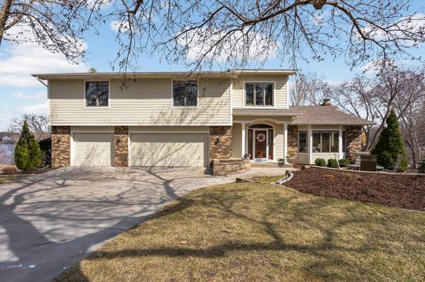 12355 46th AVE N,  Plymouth,  MN 55442
