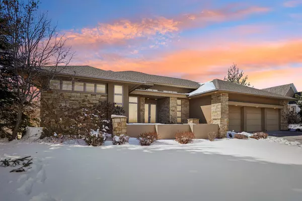 9730 Sky LN, Eden Prairie, MN 55347