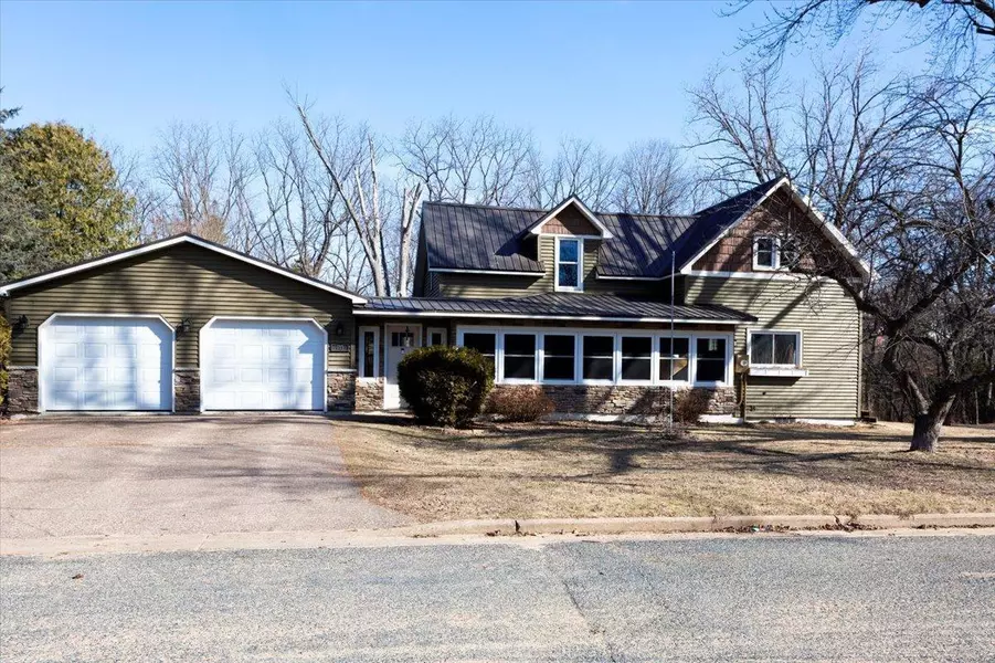 607 W Perkins ST, Augusta, WI 54722