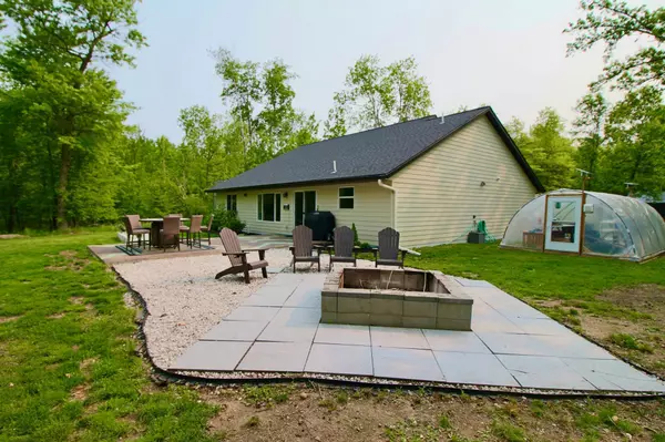 Nisswa, MN 56468,26137 Middle Cullen RD