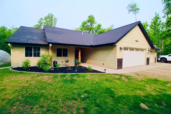 Nisswa, MN 56468,26137 Middle Cullen RD