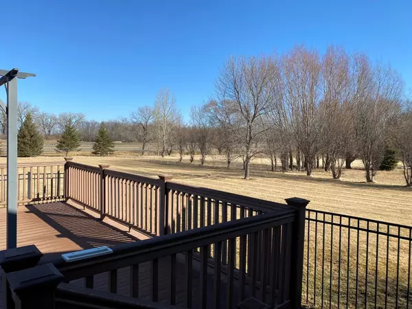 Marshall, MN 56258,208 Prairieview CT