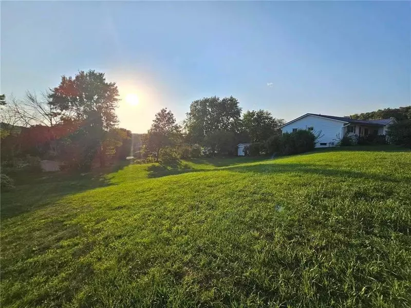 1324 Sunset DR, Saint Charles, MN 55972