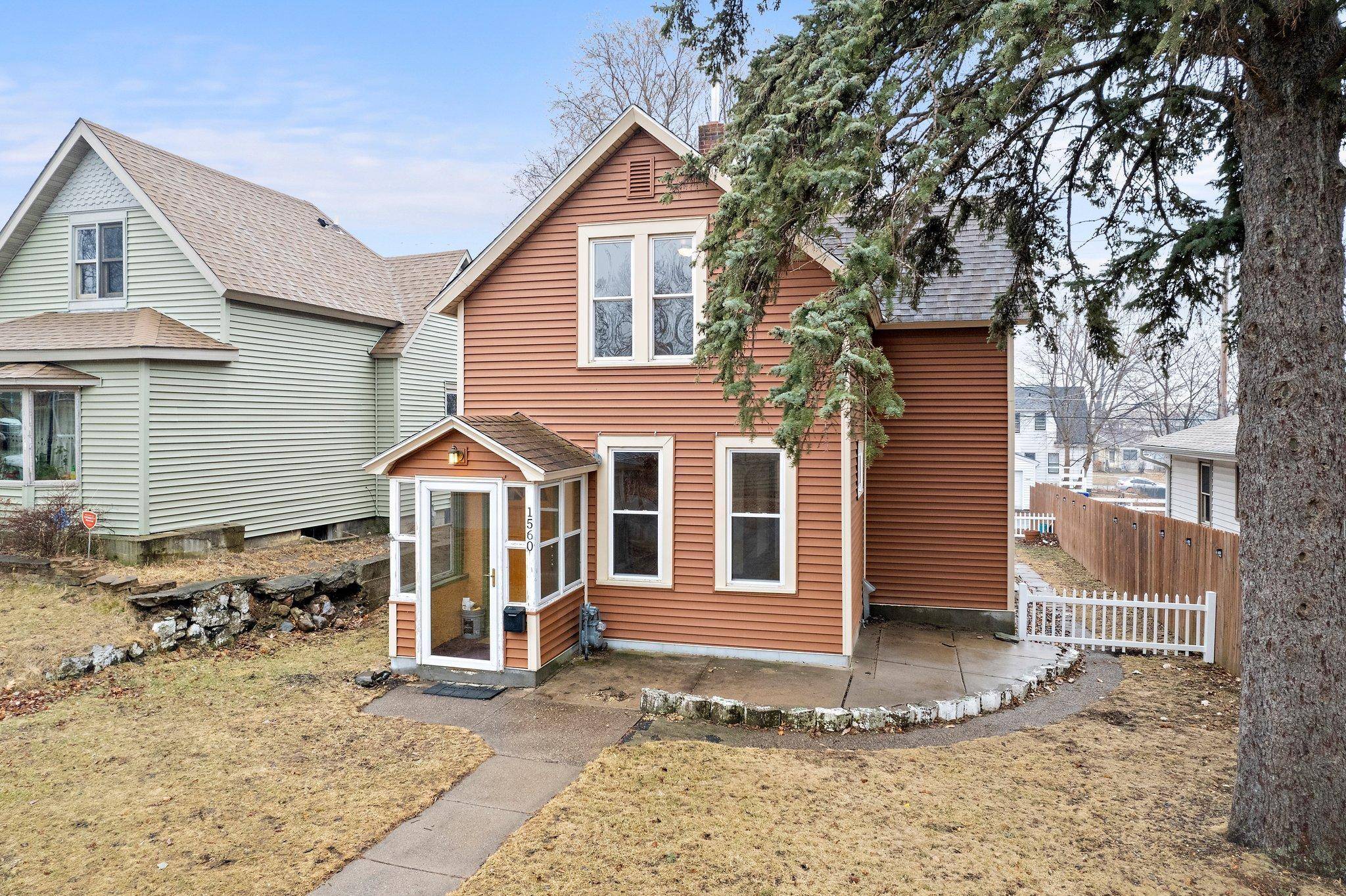 Saint Paul, MN 55106,1560 Beech ST