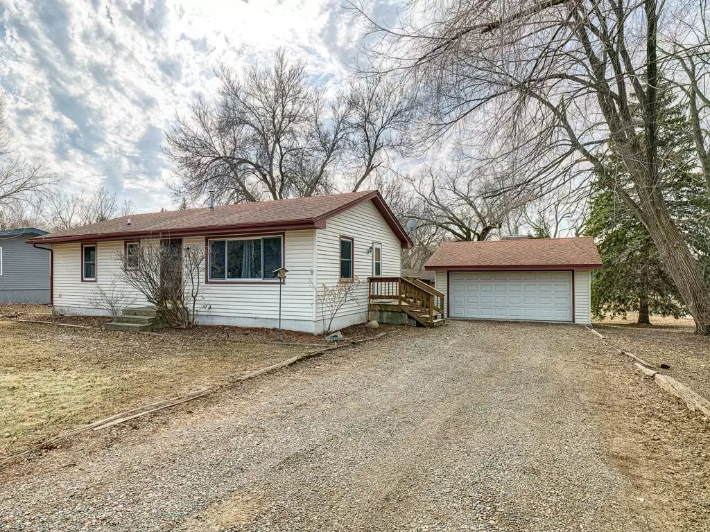 Buffalo, MN 55313,102 Lakeview CIR