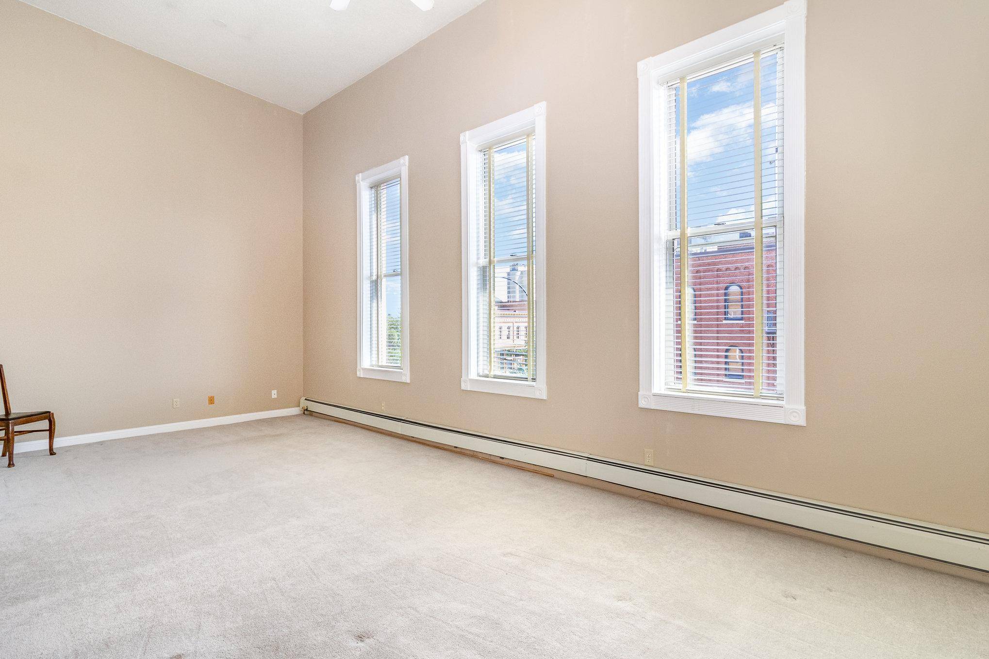 Red Wing, MN 55066,405 Main ST #305