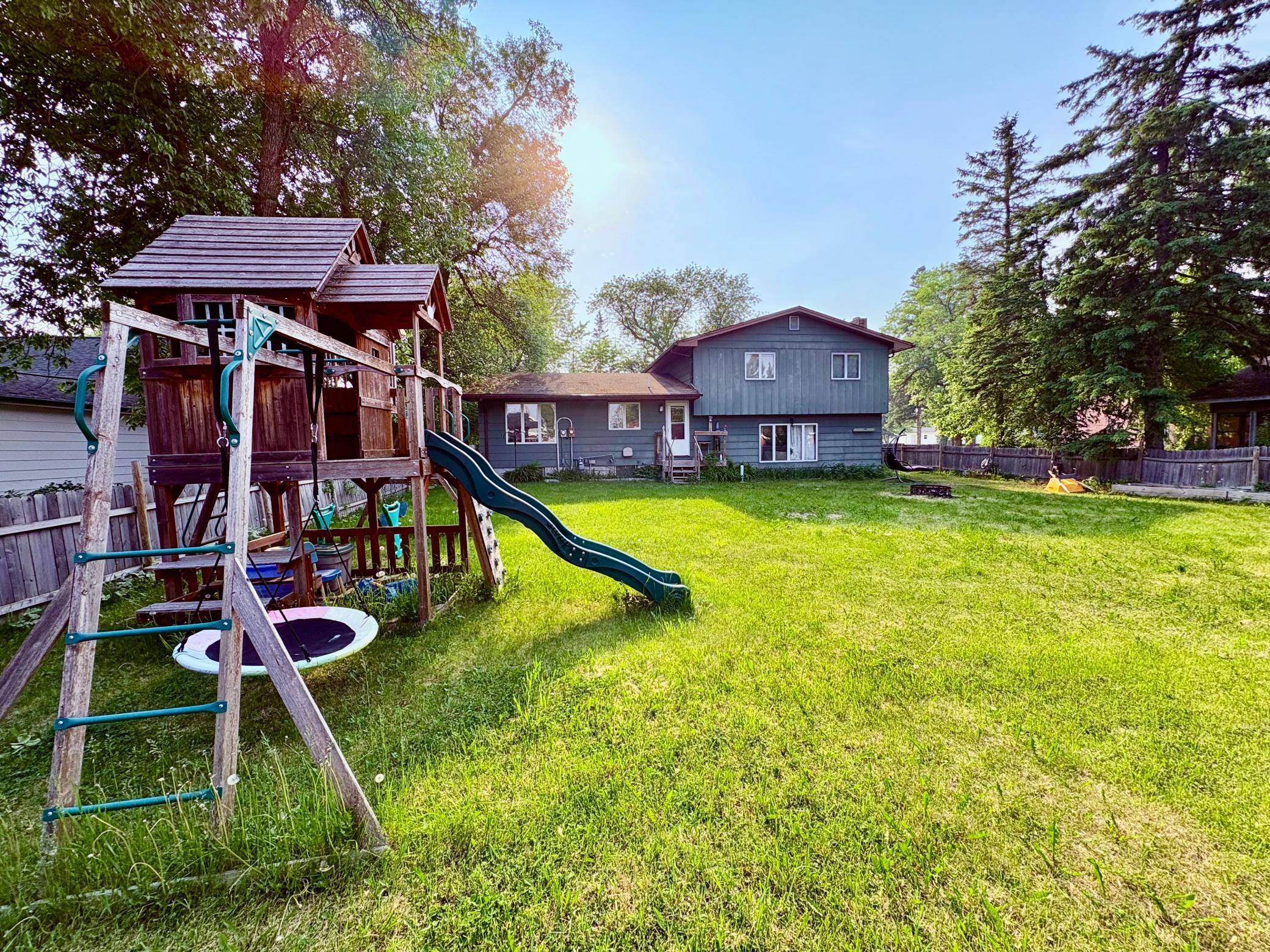 410 1st AVE SE, Baudette, MN 56623