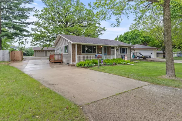 Owatonna, MN 55060,535 Maple DR