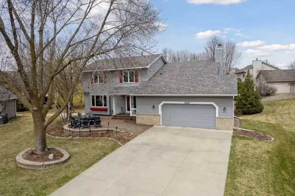 1110 Dove CT, Chanhassen, MN 55317