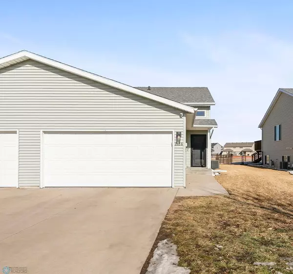 West Fargo, ND 58078,1126 38 1/2 AVE W