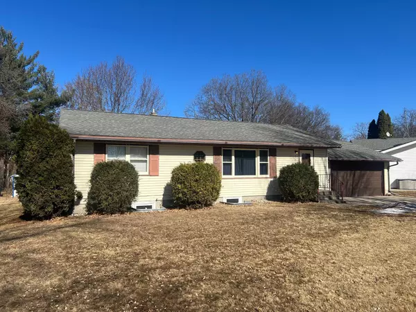 Litchfield, MN 55355,615 S Crescent LN