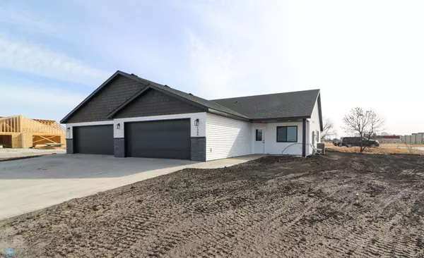 1404 Prairie Lane, Wahpeton, ND 58075