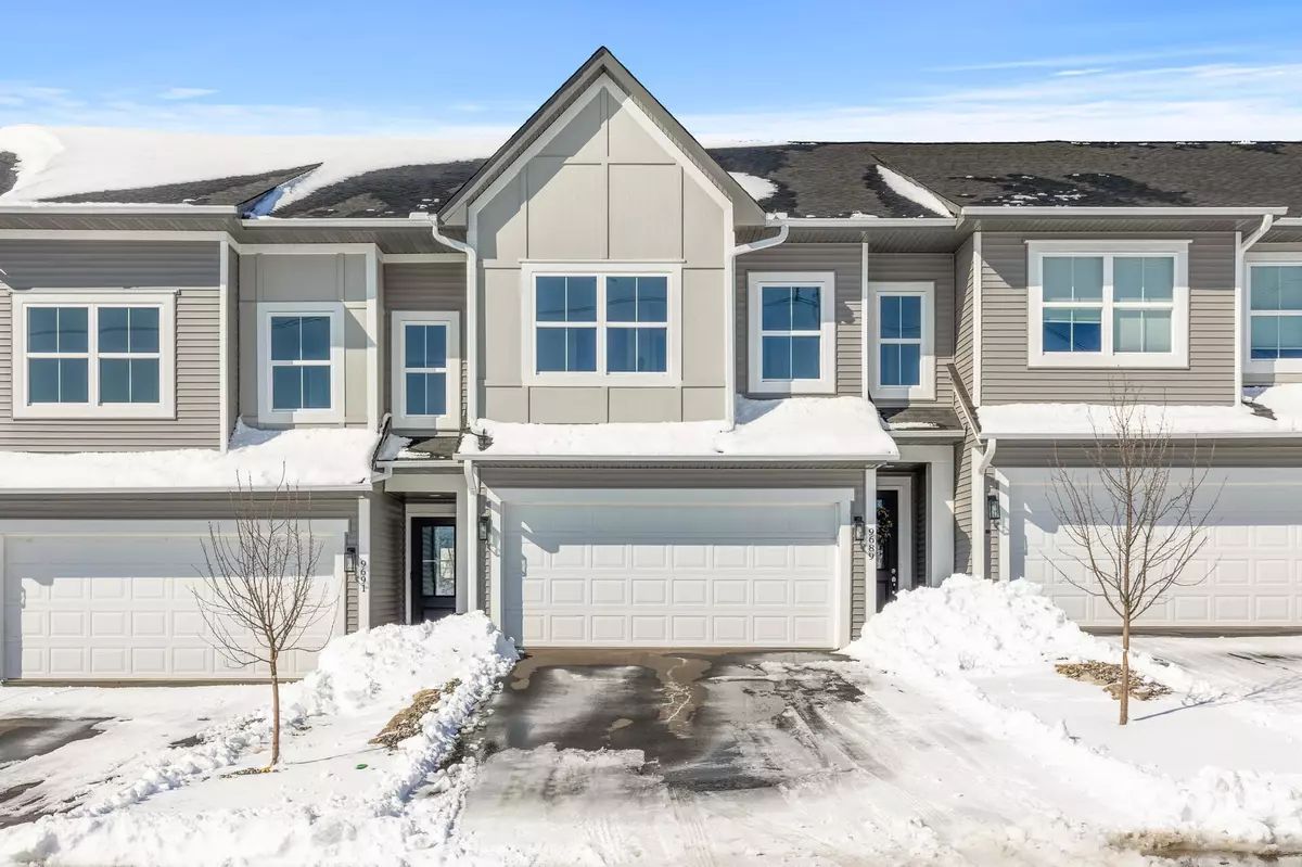 Inver Grove Heights, MN 55076,9689 Cedarwood CT