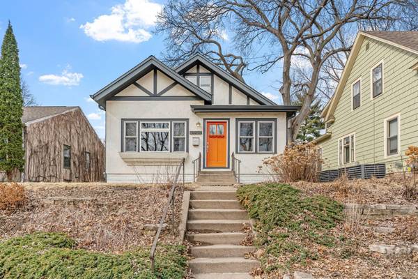 2806 Hayes ST NE, Minneapolis, MN 55418