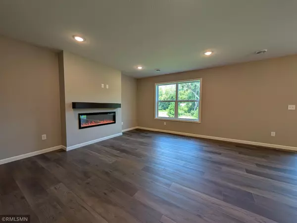 Cottage Grove, MN 55016,6744 104th ST S